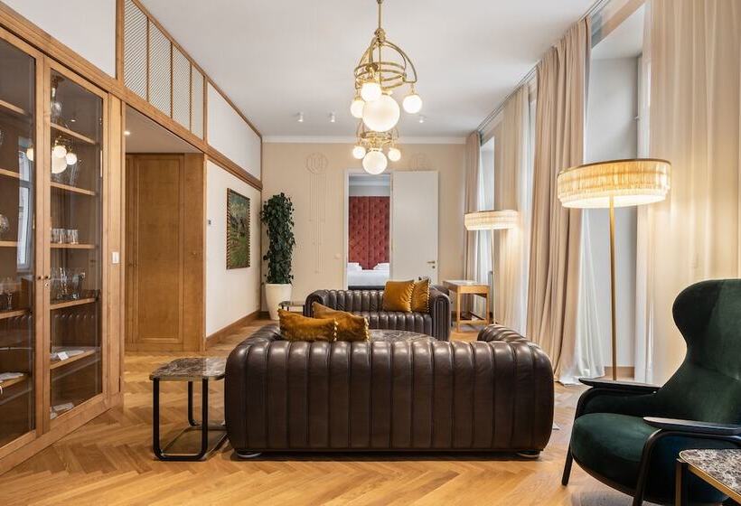 سوییت, Grand Hotel Union Eurostars