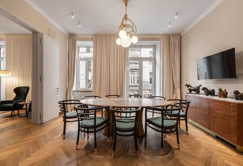 سوییت, Grand Hotel Union Eurostars