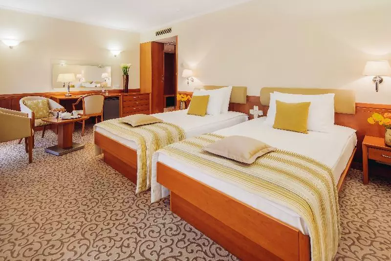 コンフォートルーム, Grand Hotel Union Eurostars