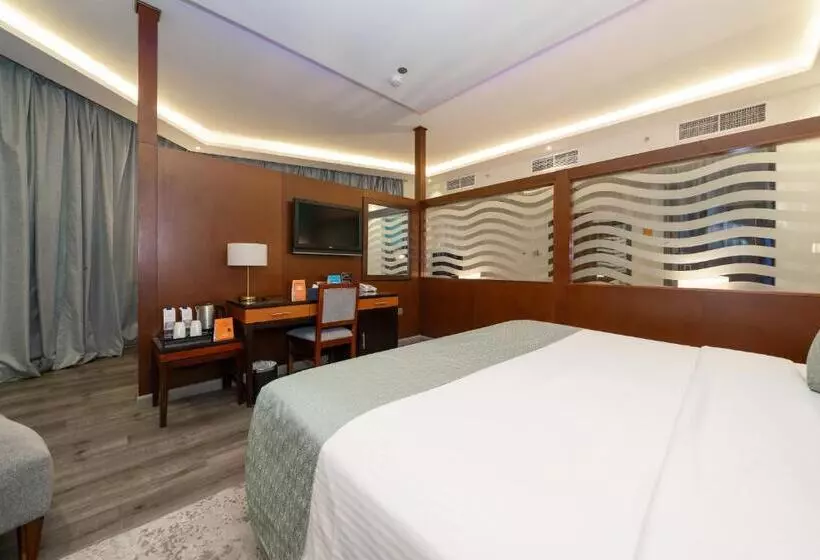 سوئیت با تخت بزرگ, Howard Johnson Bur Dubai