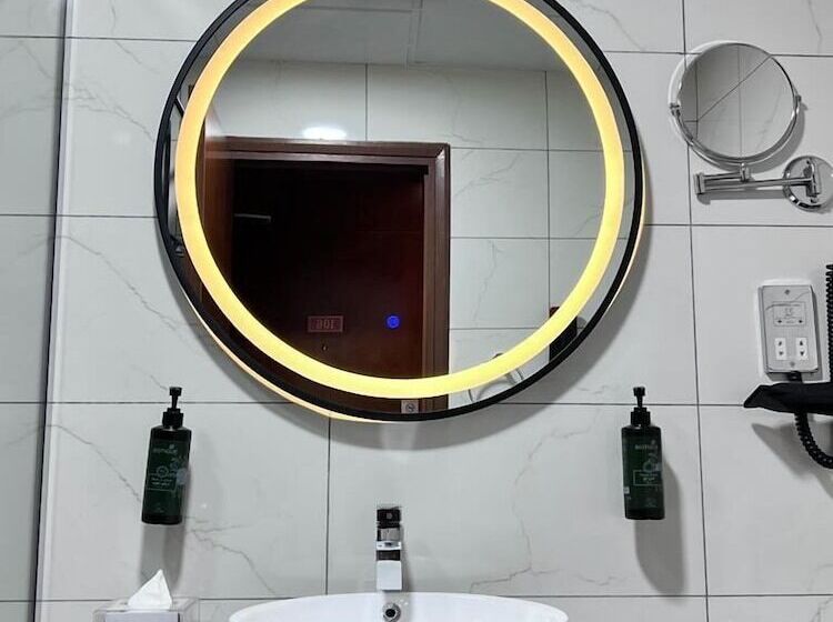 اتاق لوکس, Howard Johnson Bur Dubai