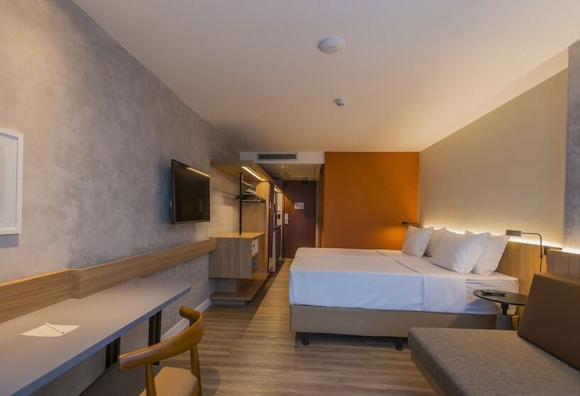 스탠다드 스튜디오, Luzeiros Fortaleza