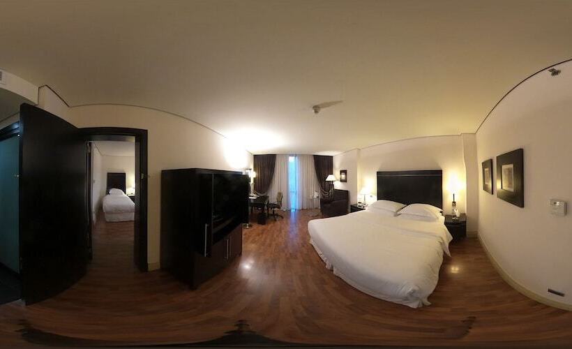 חדר דלוקס, Mak Albania