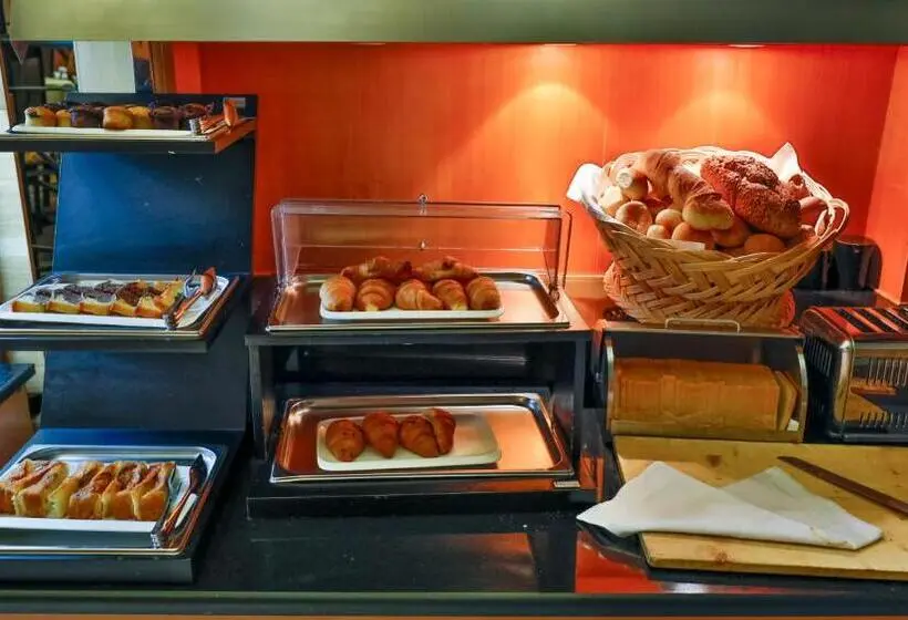 سوییت جونیور, Mak Albania