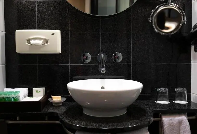 سوییت, Mak Albania