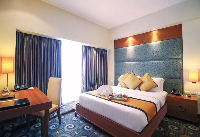 1 Bedroom Penthouse Apartment, Makati Palace