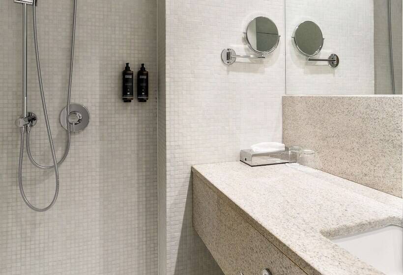 ダブルベッドのクラシックルーム, Mercure Tallinn