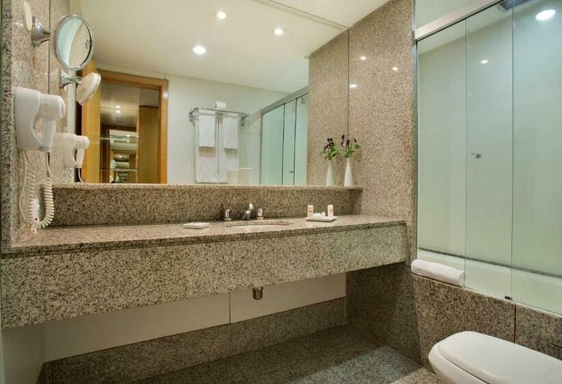 חדר סטנדרט לשלושה, Royal Rio Palace