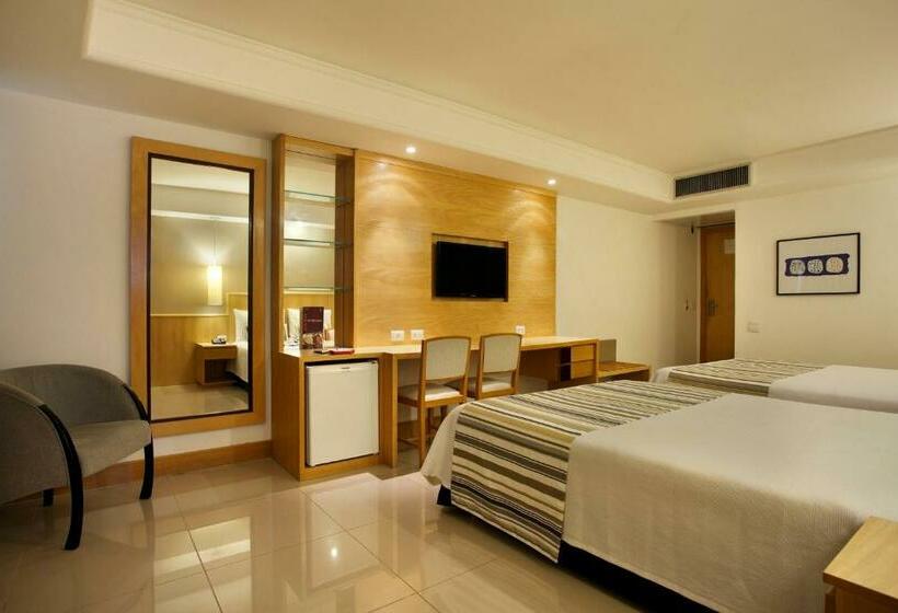 חדר סטנדרט לשלושה, Royal Rio Palace