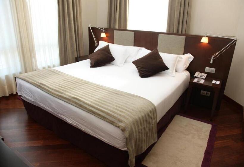 غرفة سوبيريور, Urh Palacio De Oriol