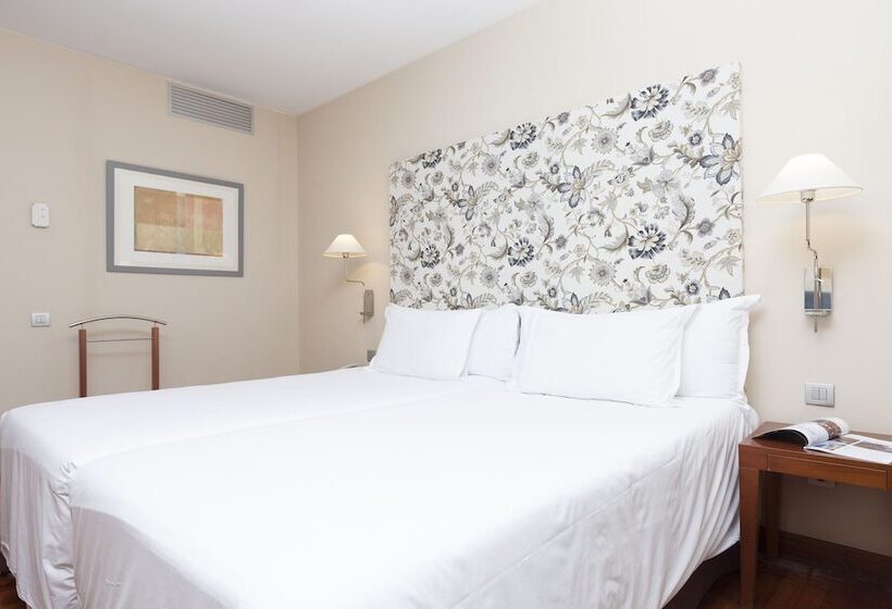 חדר סטנדרט, Urh Palacio De Oriol