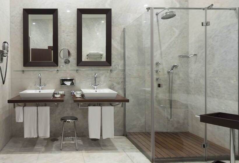 סוויטת ג'וניור נוף לים, Urh Palacio De Oriol