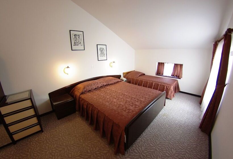 غرفة قياسية ثلاثية, Vicko