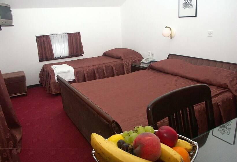 غرفة قياسية ثلاثية, Vicko