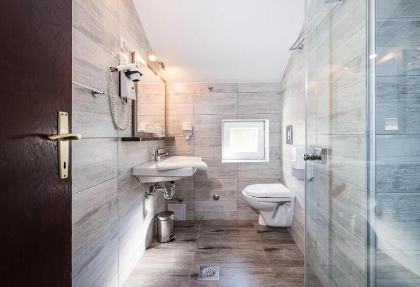 غرفة قياسية, Vicko