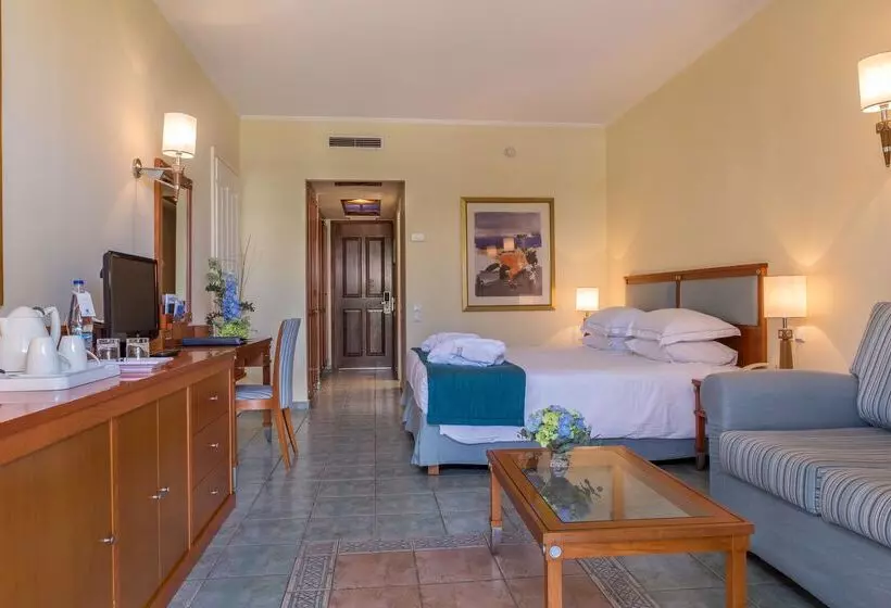 ファミリールーム, Neptune Luxury Resort