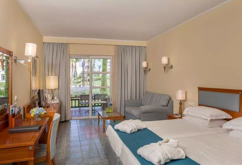 ファミリールーム, Neptune Luxury Resort