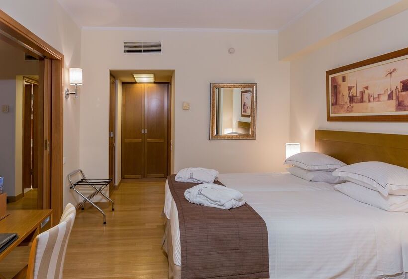 סוויטה, Neptune Luxury Resort