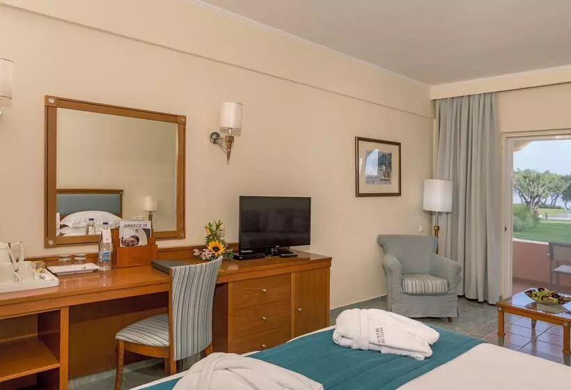 オーシャンビュースタンダードルーム, Neptune Luxury Resort