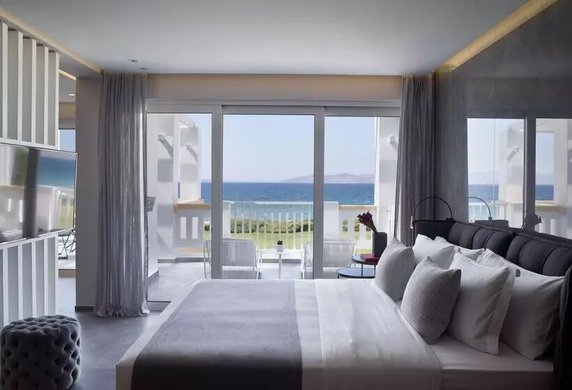 スイート, Neptune Luxury Resort