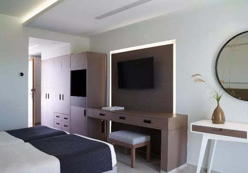 デラックスファミリールーム, Neptune Luxury Resort