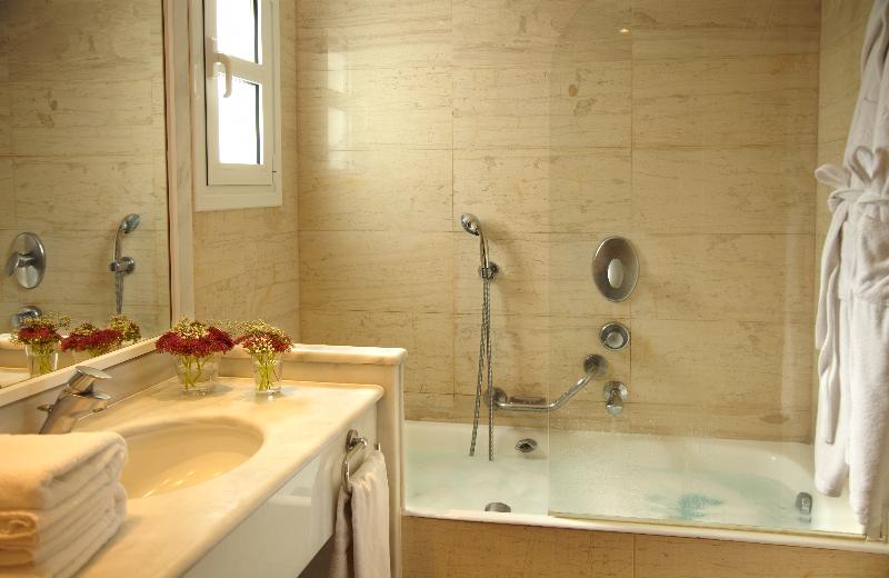 חדר סטנדרט נוף לים, Neptune Luxury Resort