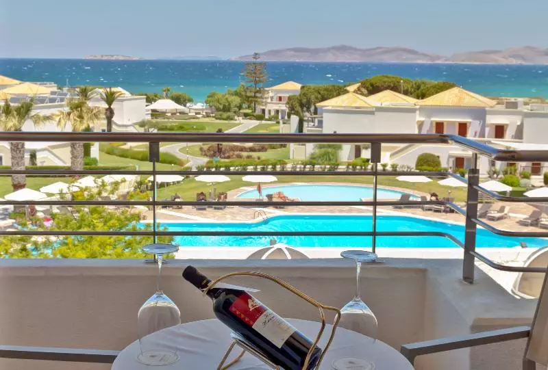 オーシャンビュースタンダードルーム, Neptune Luxury Resort