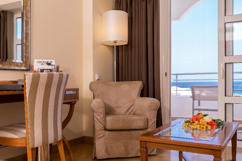 חדר סטנדרט נוף לים, Neptune Luxury Resort