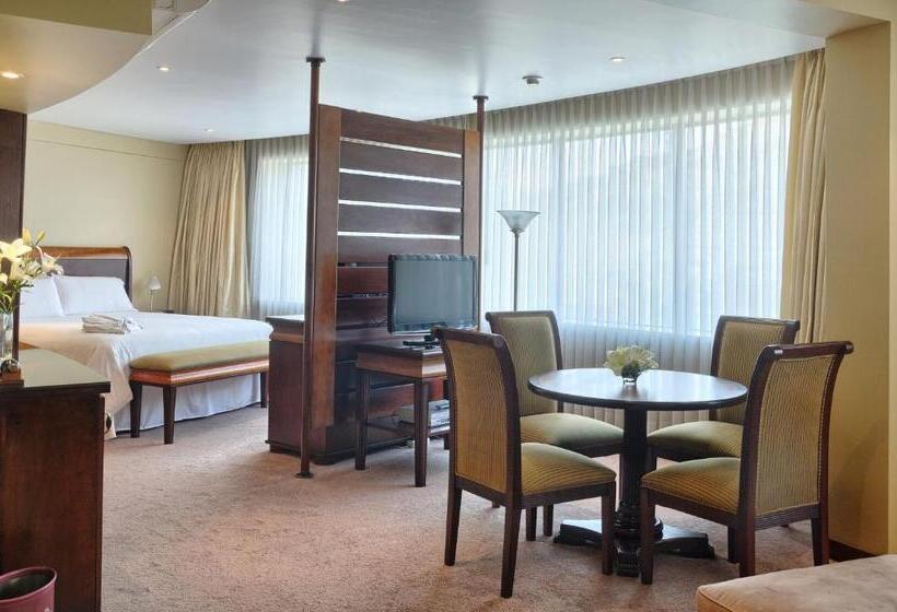 سوئیت رویال, Suites Camino Real