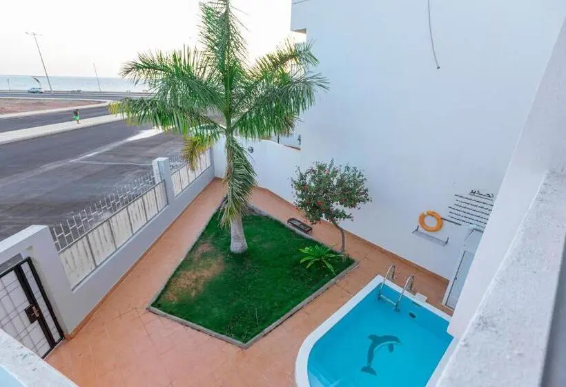ツーベッドルーム　ヴィラ, Al Jar Resort   Families Only