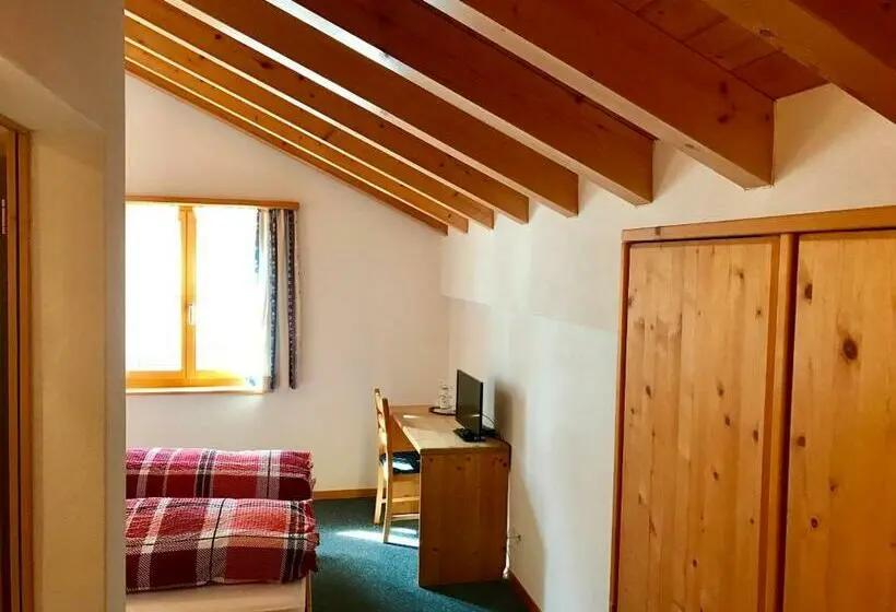 マウンテンビュースタンダードルーム, Gasthaus Alpenrose