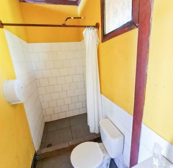 스탠다드 방갈로, Surfing Turtle Lodge