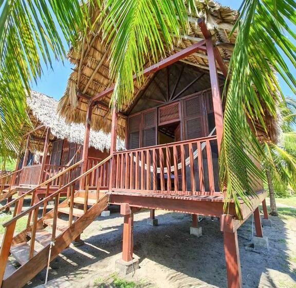 스탠다드 방갈로, Surfing Turtle Lodge