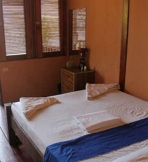 스탠다드 방갈로, Surfing Turtle Lodge