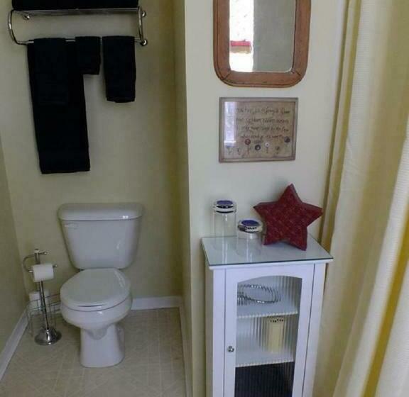 جناح, The Chepstow Inn