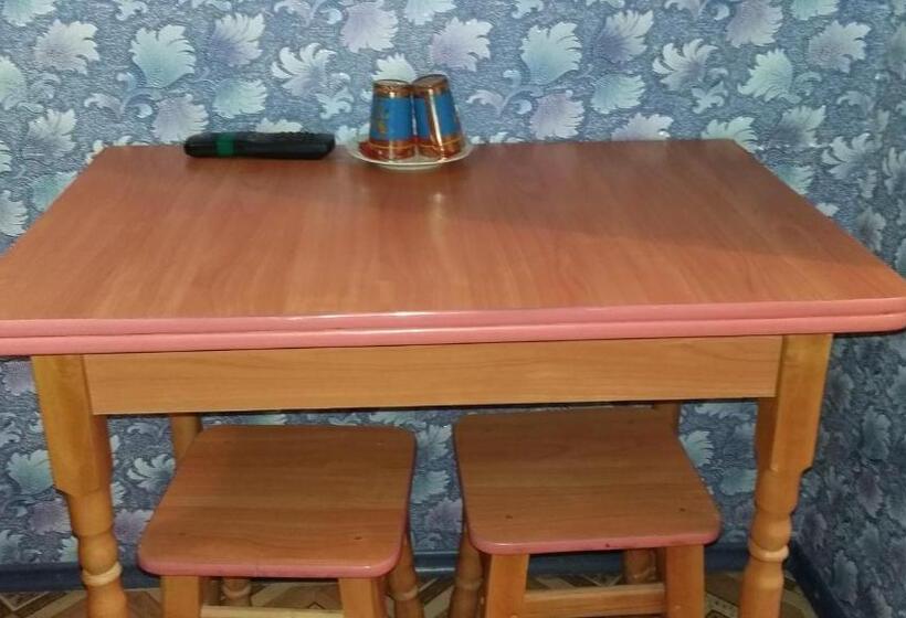 スーペリアトリプルルーム, Yuvileyny