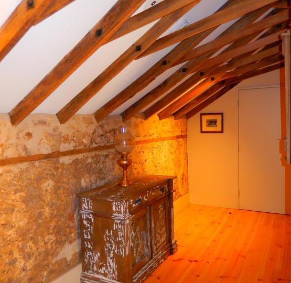 2间卧室的房子, Morialta Barns