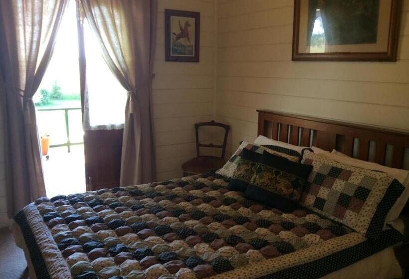 Standard Room, Butterfly Farm Bed And Breakfast Nirranda