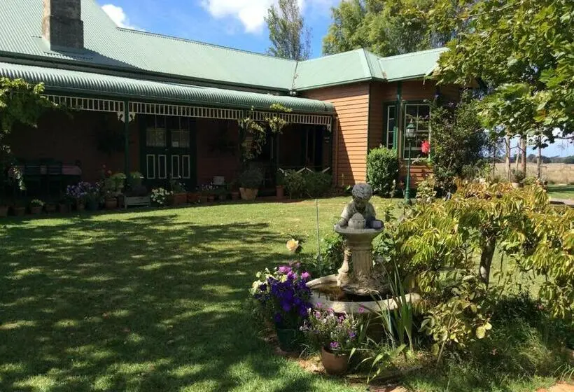 スイート, Butterfly Farm Bed And Breakfast Nirranda