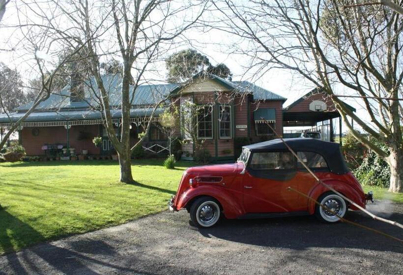 Suite, Butterfly Farm Bed And Breakfast Nirranda