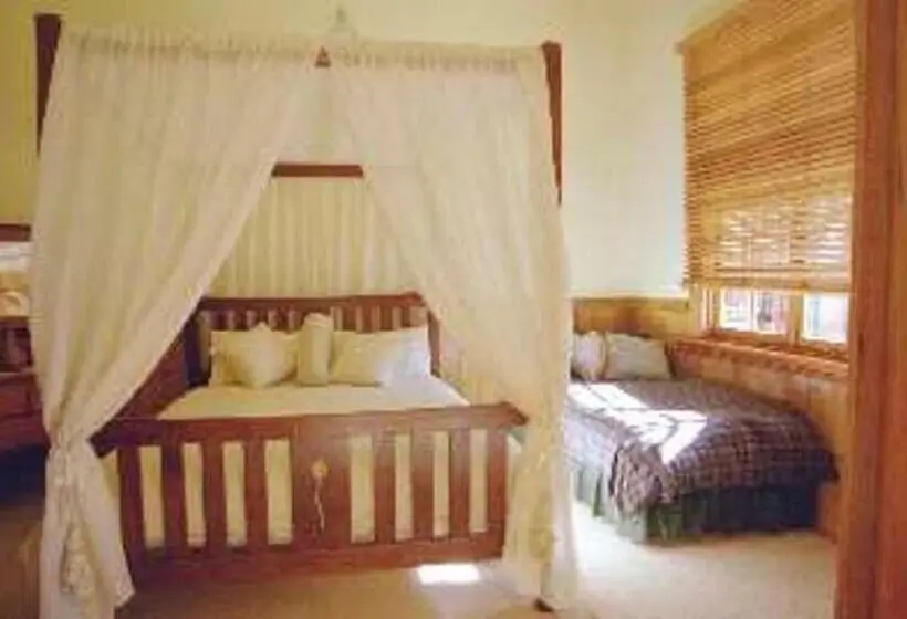 スイート, Butterfly Farm Bed And Breakfast Nirranda