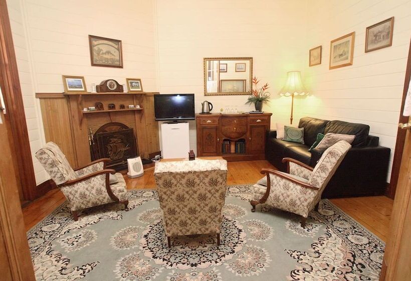 Suite, Butterfly Farm Bed And Breakfast Nirranda