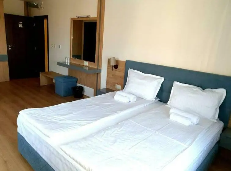 デラックスルーム, Eco Hotel Momata