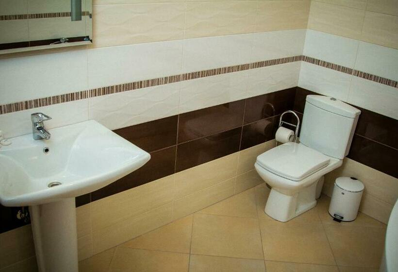 غرفة ديلوكس ثلاثية, Chalet