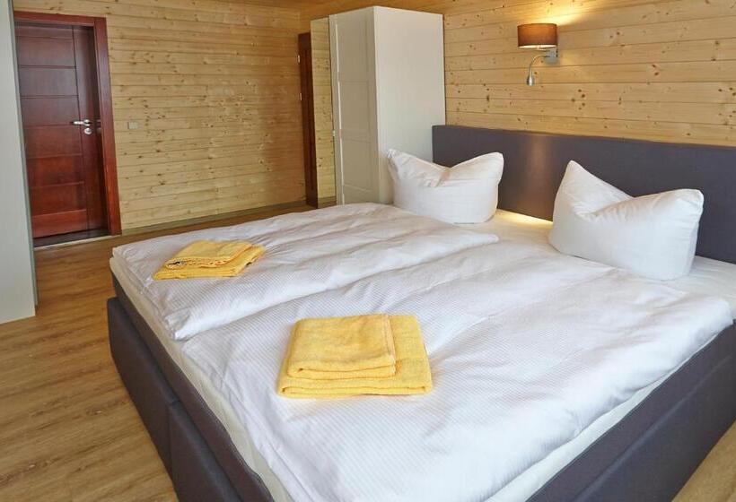 Дом 4 Спальни, La Porte