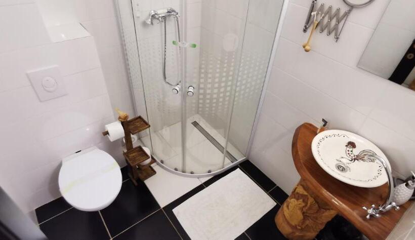 Номер Стандарт, Pensiunea Agroturistica Cerna, Vaideeni, Valcea