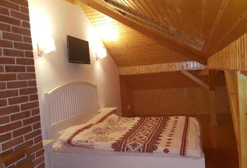 Номер Стандарт Трехместный, Pensiunea Agroturistica Cerna, Vaideeni, Valcea