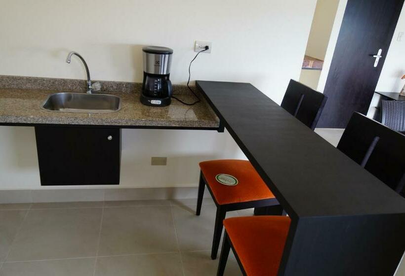 سوییت خانوادگی, Playa Aventura