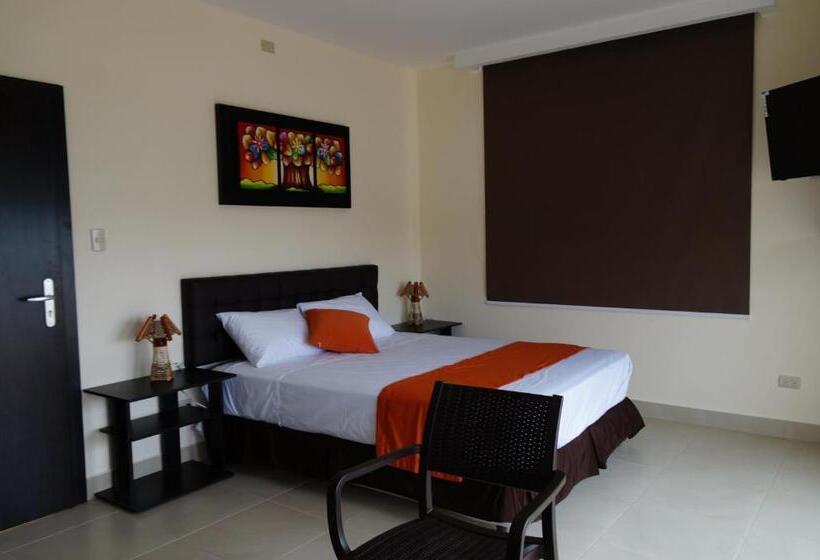 اتاق خانوادگی با چشم‌انداز دریا, Playa Aventura