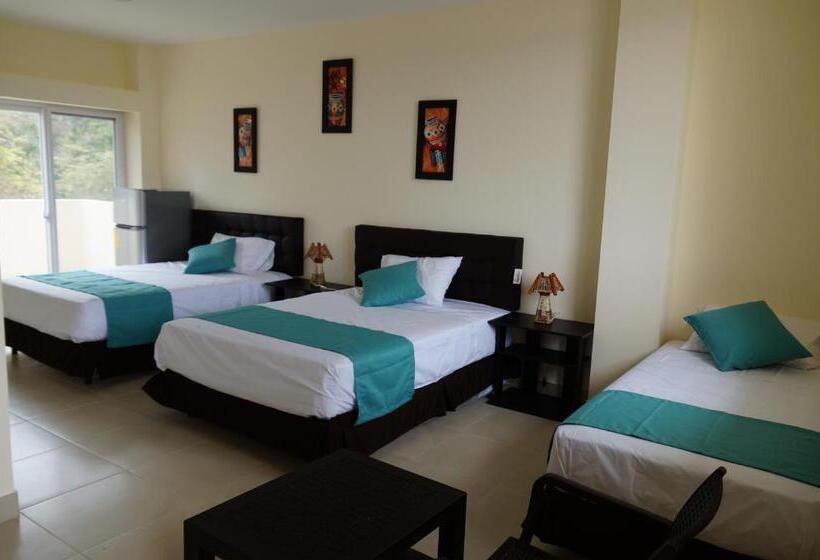 اتاق خانوادگی با چشم‌انداز دریا, Playa Aventura